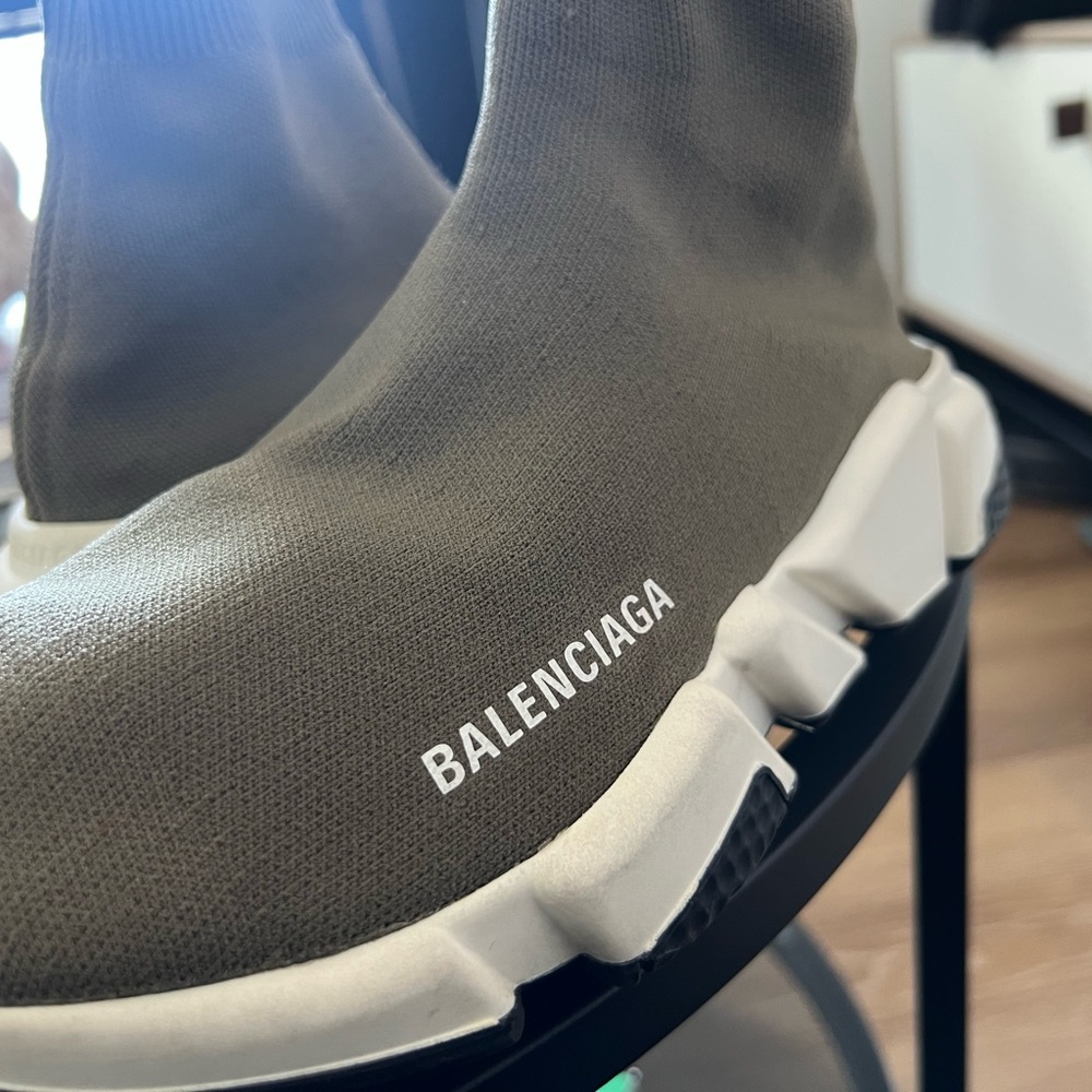 Mens balenciagas 100% authentic 8.5/10 conditions - Picture 2 of 4